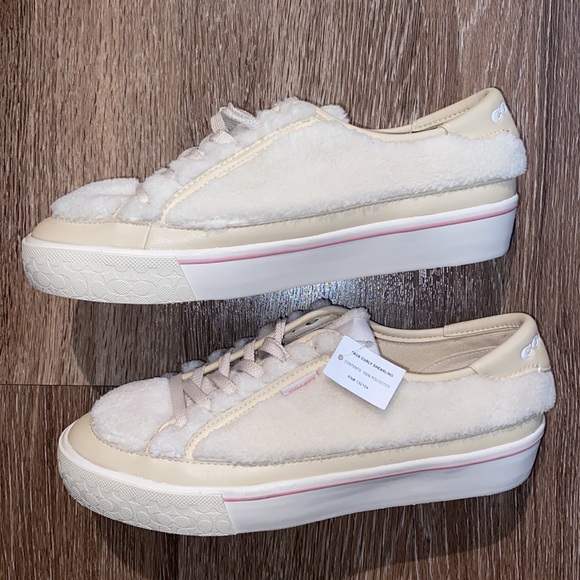 NEW, Coach Citysole Shearling Sherpa Lace Up Sneakers, Cream Beige (size 8.5) - Picture 4 of 7